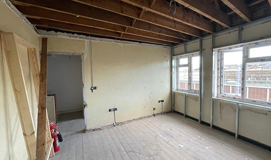 Kingland Crescent - Exposed ceiling joists